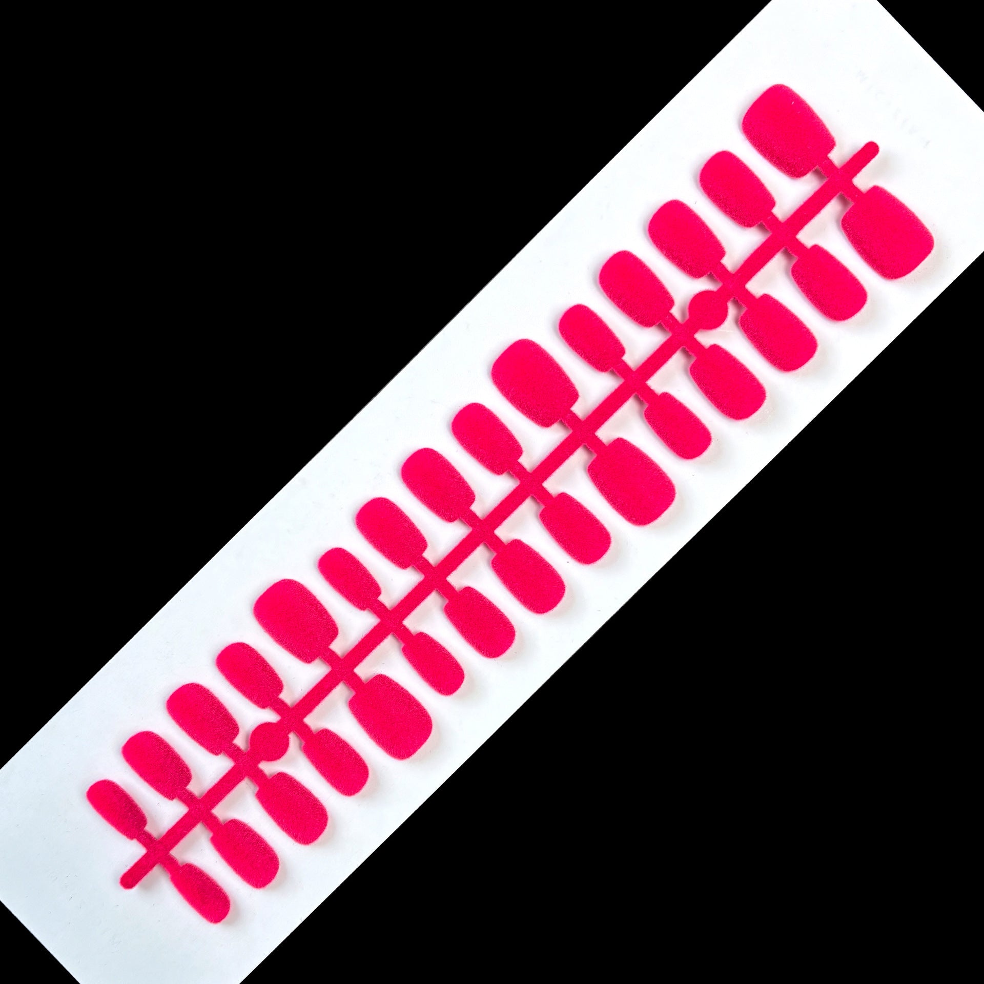 983375483-15